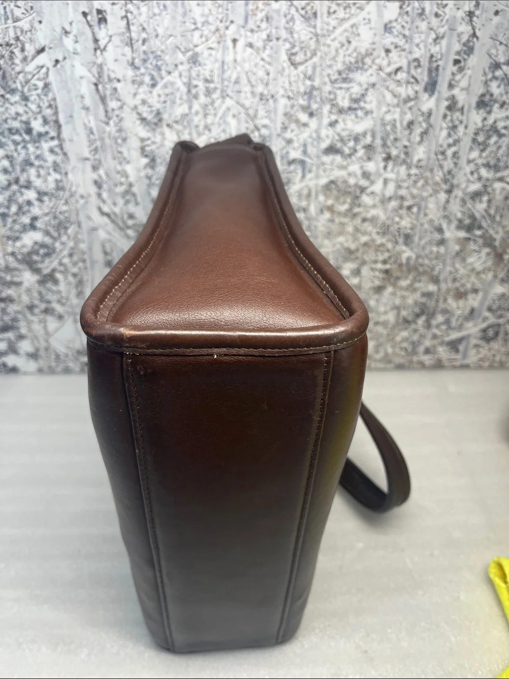 COACH Aero Pocket 9052 Brown Zip Top Leather Shoulder Bag 1990s USA Vintage